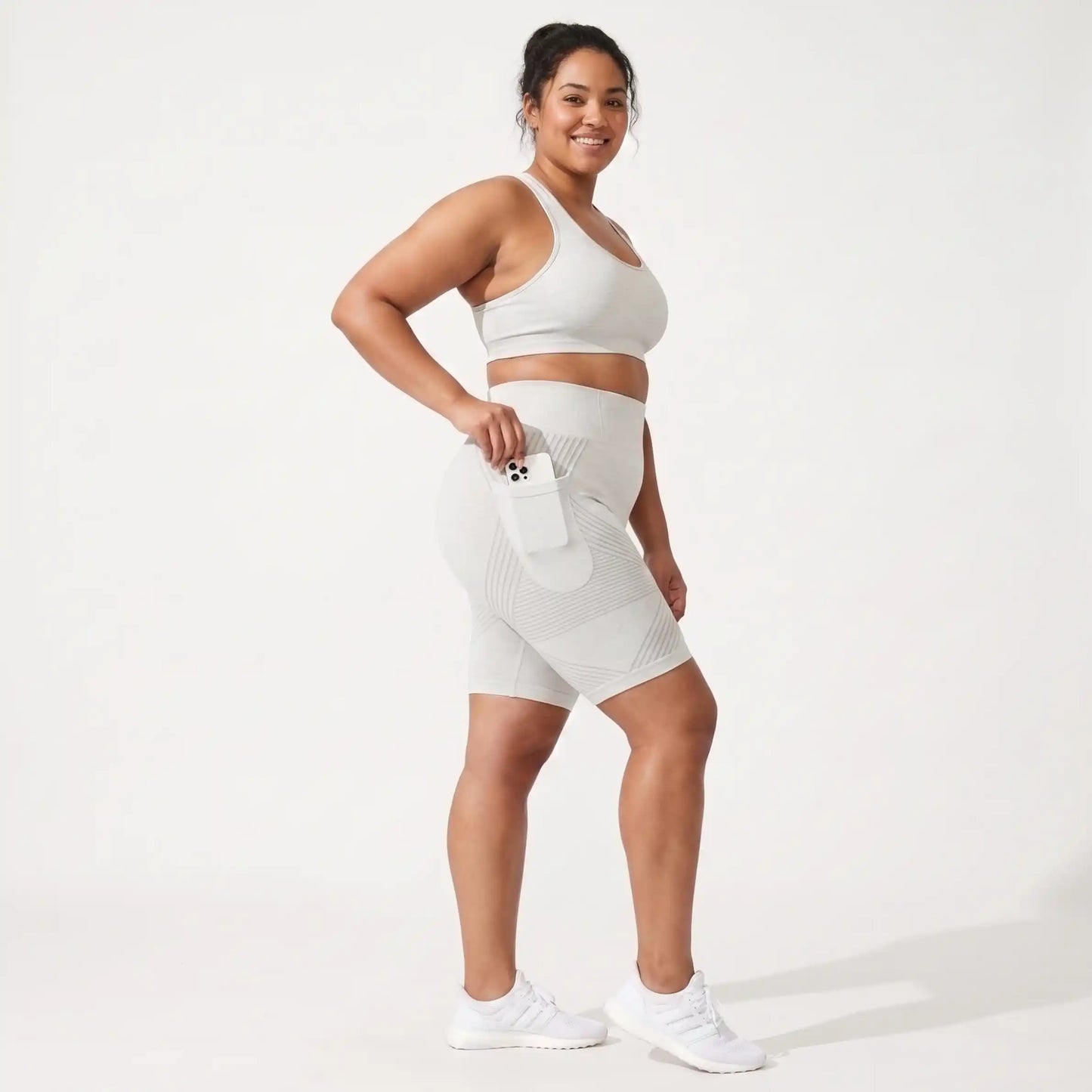 3D short - Redefine your silhouette effortlessly